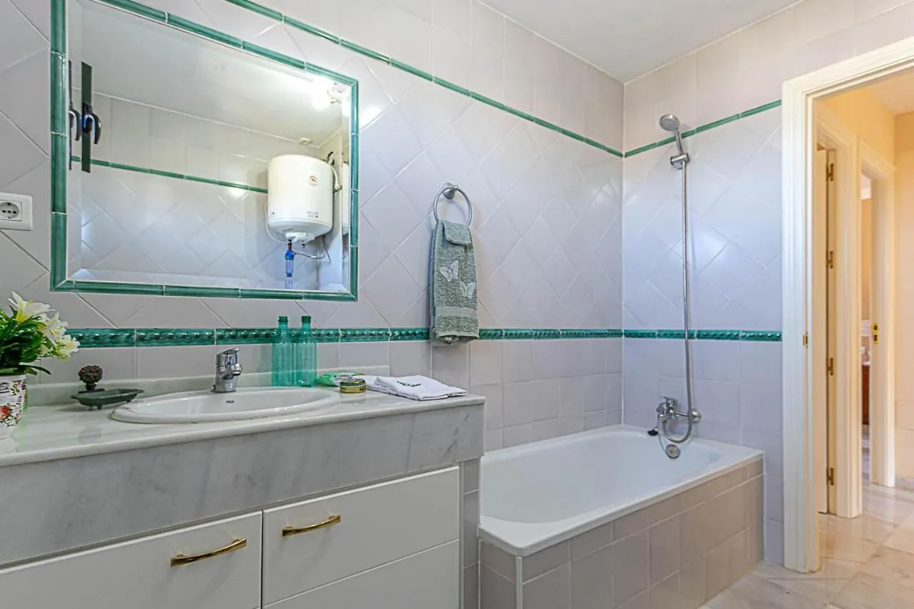 Villakarmyr Alhaurin de la Torre Bed & Breakfast