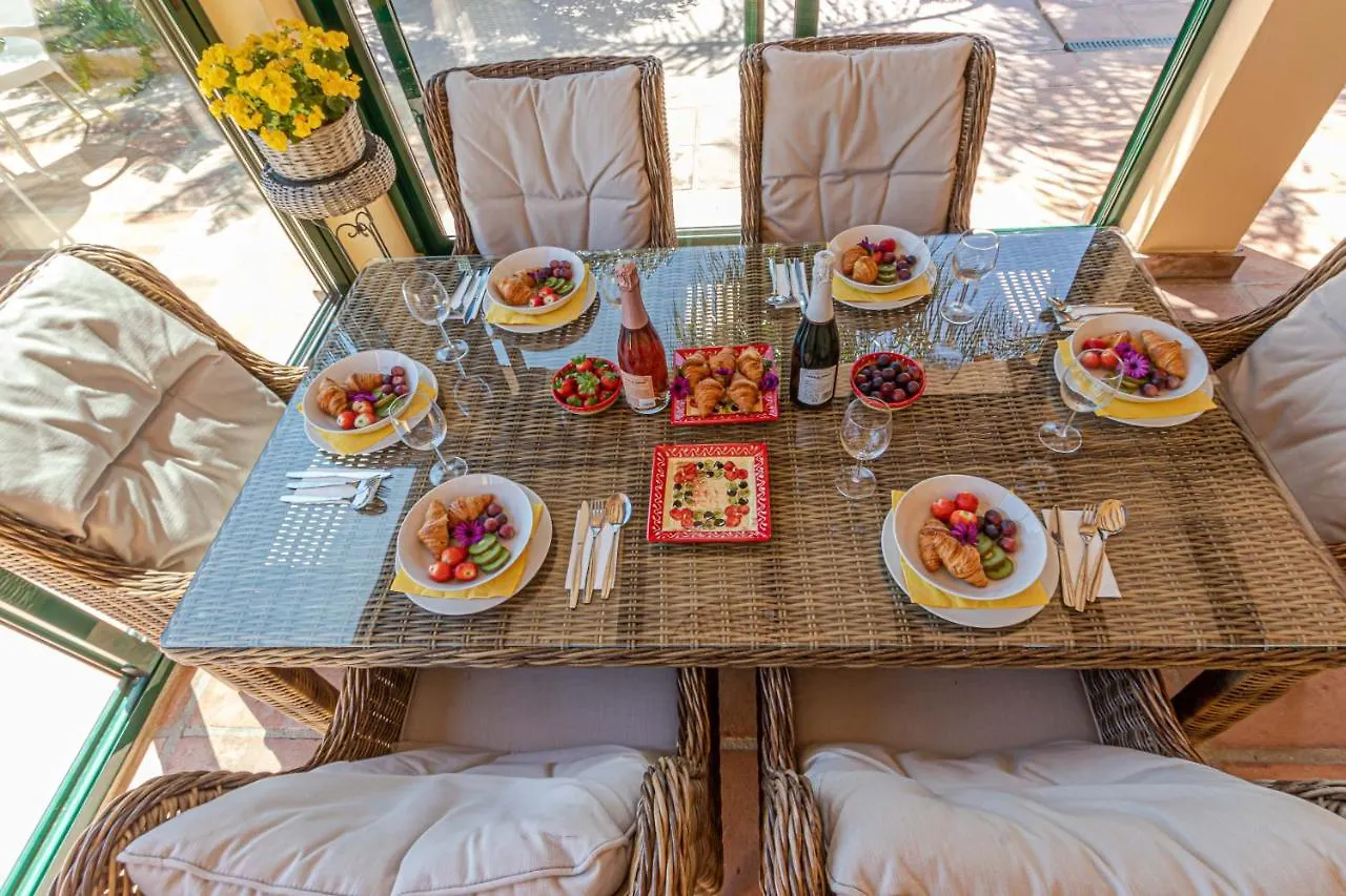 Bed & Breakfast Villakarmyr Alhaurín de la Torre Spanien