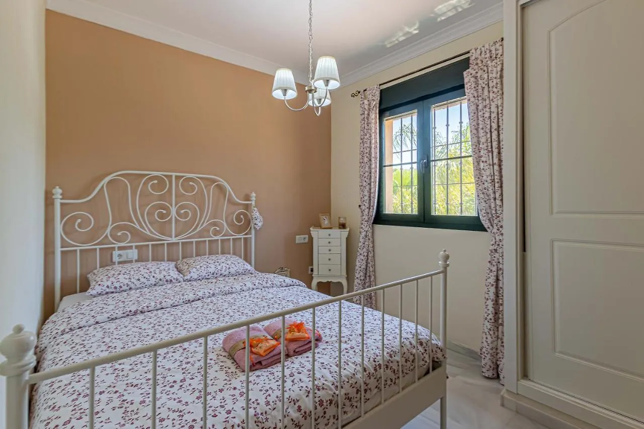 Villakarmyr Alhaurin de la Torre Bed & Breakfast