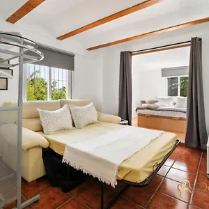 Apartamento Casa De 2 Con Piscina Privada Y Desayuno Incluido En Los Pinos De Alhaurin, Alhaurín de la Torre