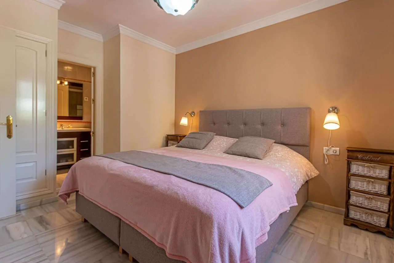 Villakarmyr Alhaurin de la Torre Bed & Breakfast